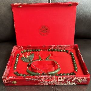 Vintage Jade Dynasty Collection Set